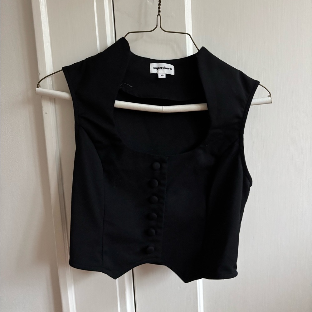 Revolve Superdown Black Vest Shirt Size